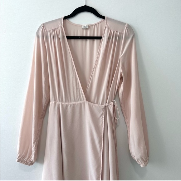 Aritzia Wilfred Diane Dress Long Sleeve Wrap Dress Pink Silk Sz M - Picture 5 of 15